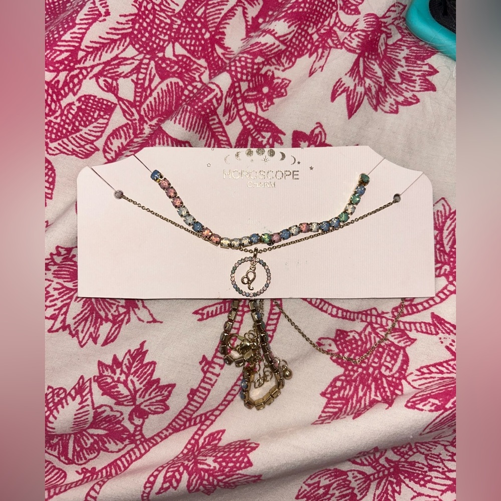 Leo horoscope gold necklace set